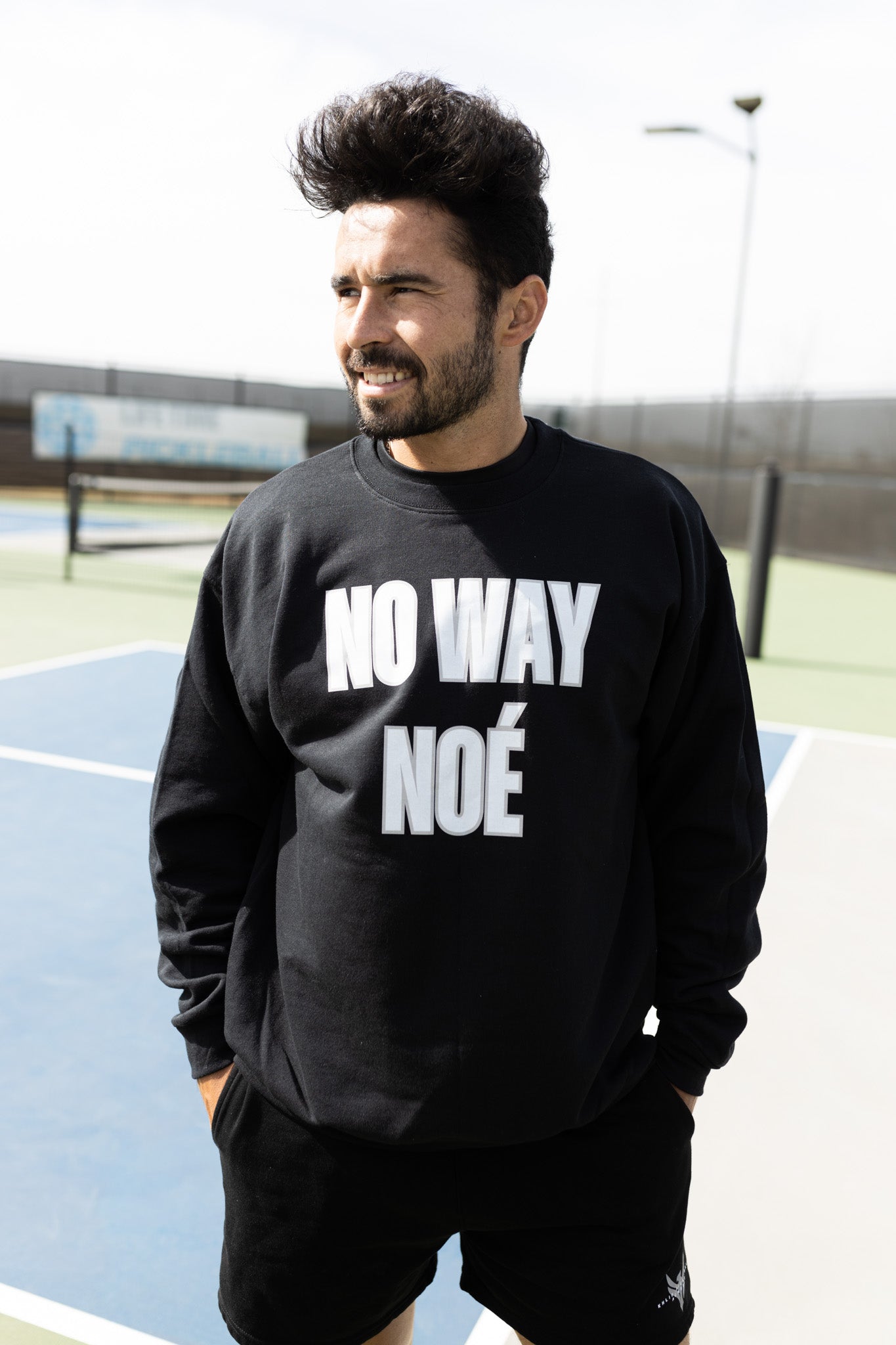 No Way, Noé Sweater!
